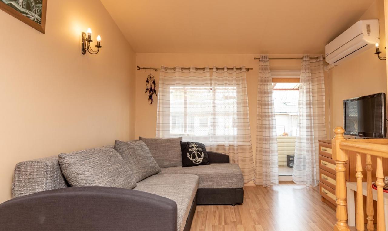 Yzzi Apartment Palanga Exterior photo